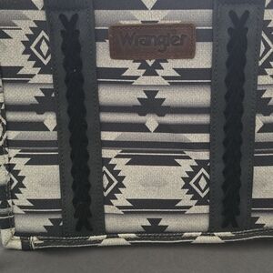 Wrangler Black and Gray Patterned Tote
